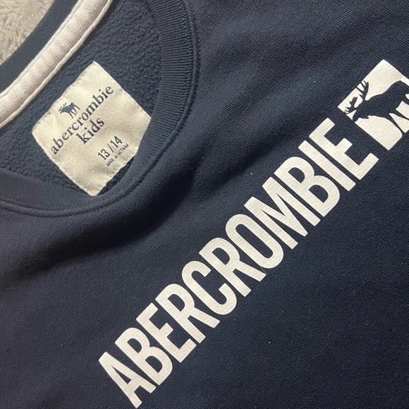 𝅺ABERCROMBIE & Fitch Kids Navy Crewneck Sweatshirt, Youth Boy’s Size 13/14 - Picture 3 of 5